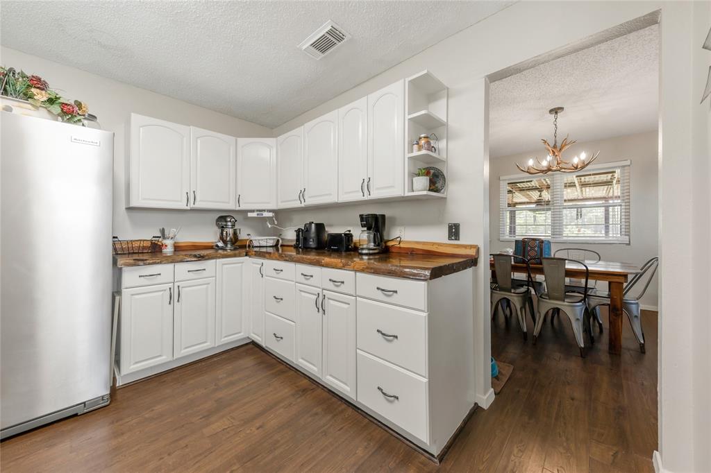 5169 Mike Poe Drive, Bedias, Texas image 11