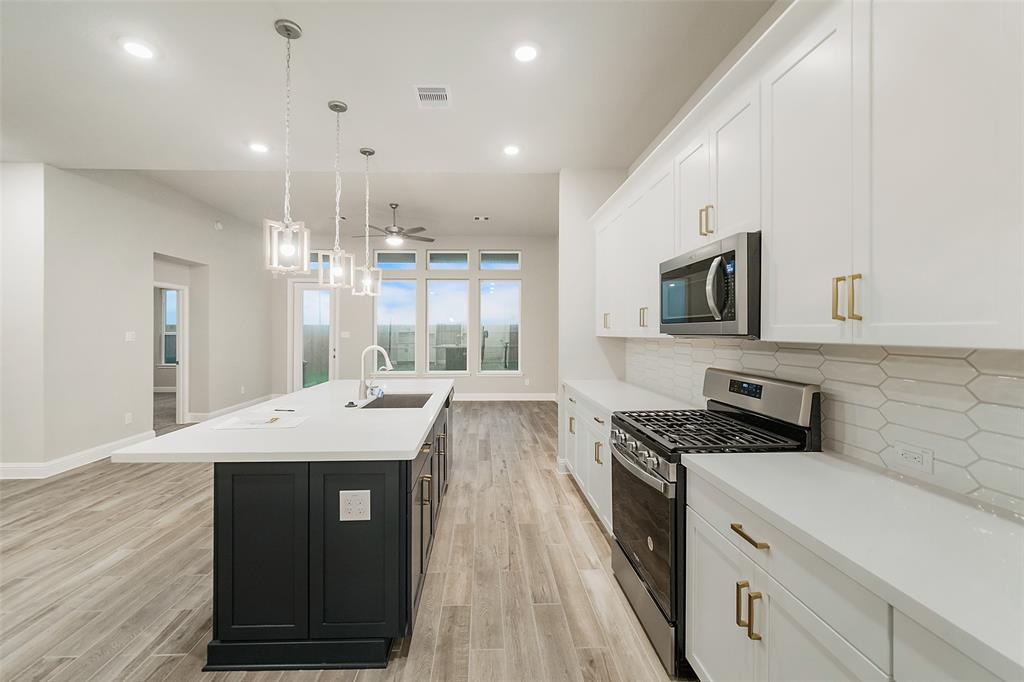 7610 Cattail Shallows Lane, Katy, Texas image 11