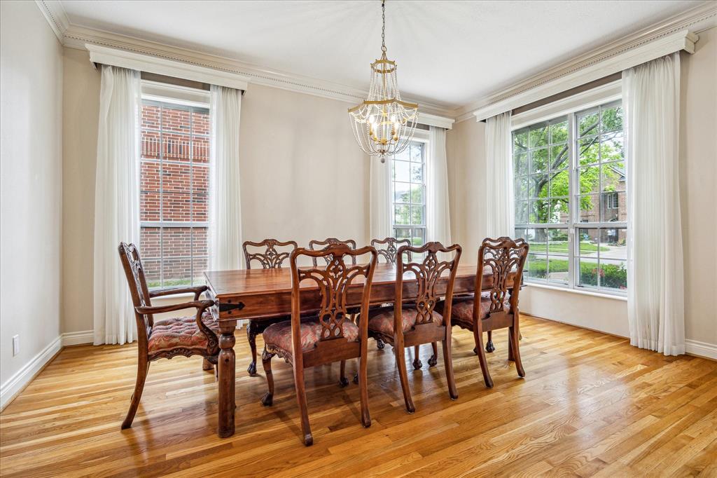 4914 Laurel Street, Bellaire, Texas image 3