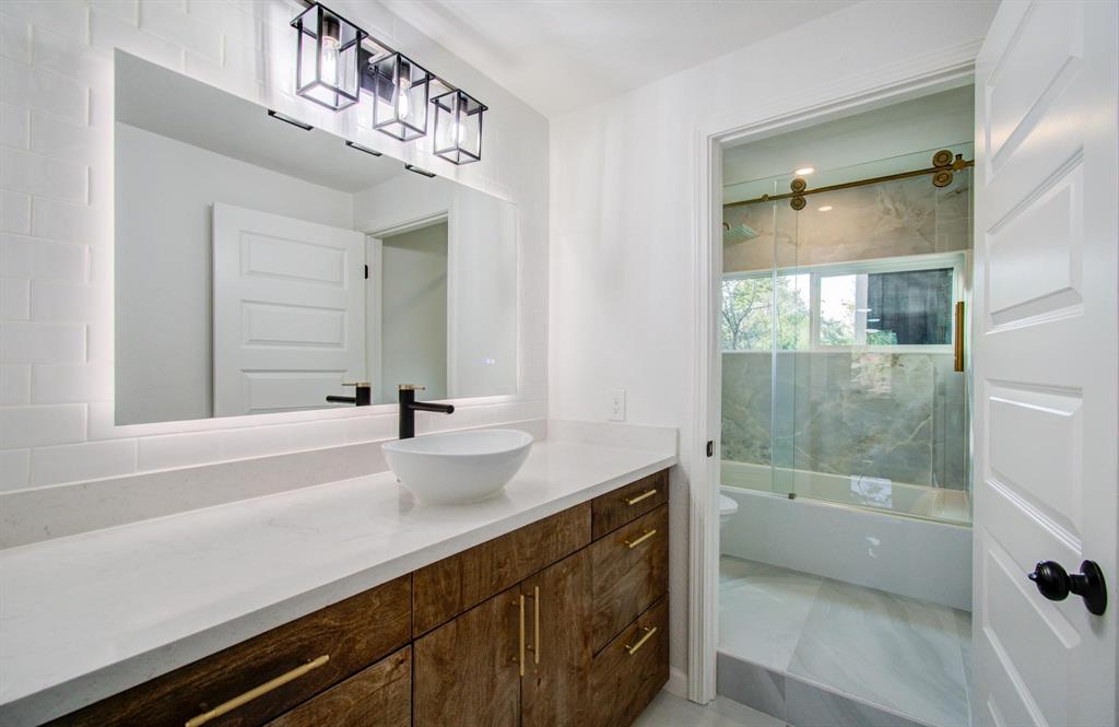 5021 Libbey Lane, Houston, Texas image 42