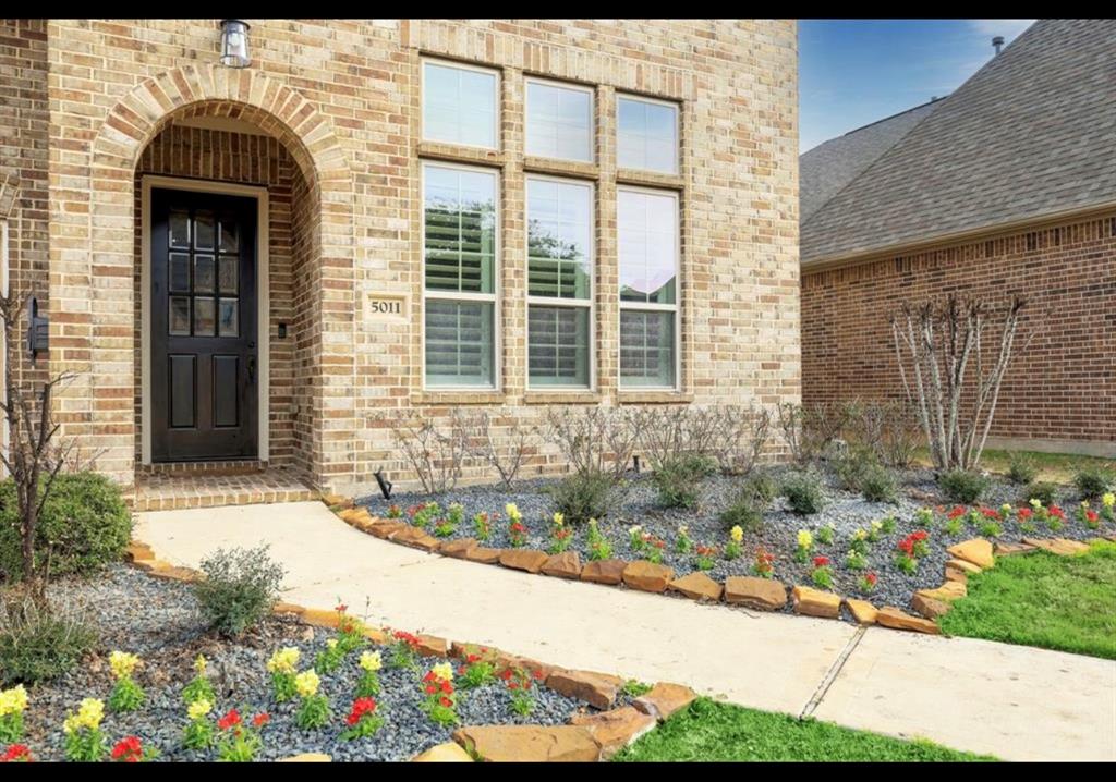 5011 Anthony Springs Lane