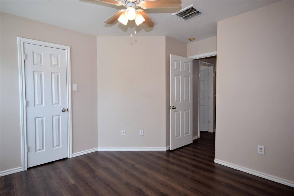Photo 20 of 33 of 25274 Finchgrove Lane townhome