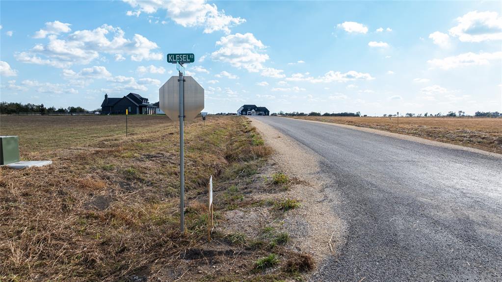 120 Country View Lane, Schulenburg, Texas image 11