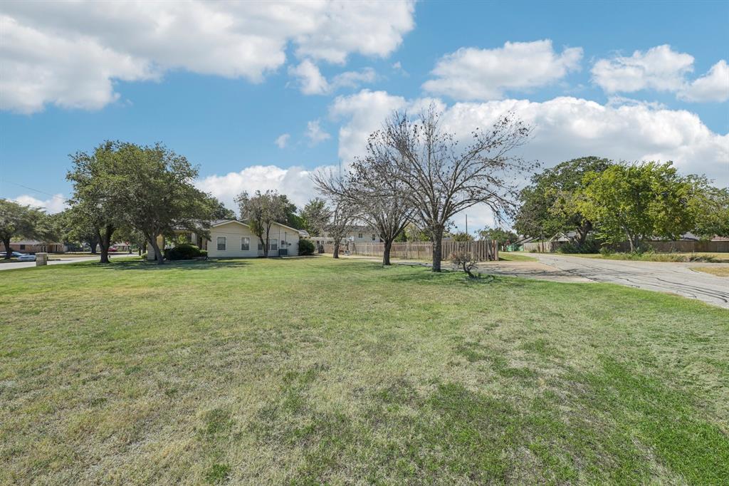 900 N Randolph Avenue, Bryan, Texas image 4