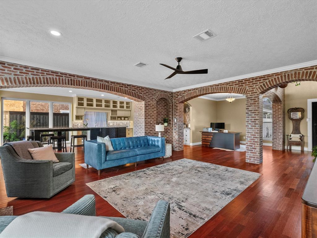 4114 Pebble Beach Drive, League City, Texas image 7