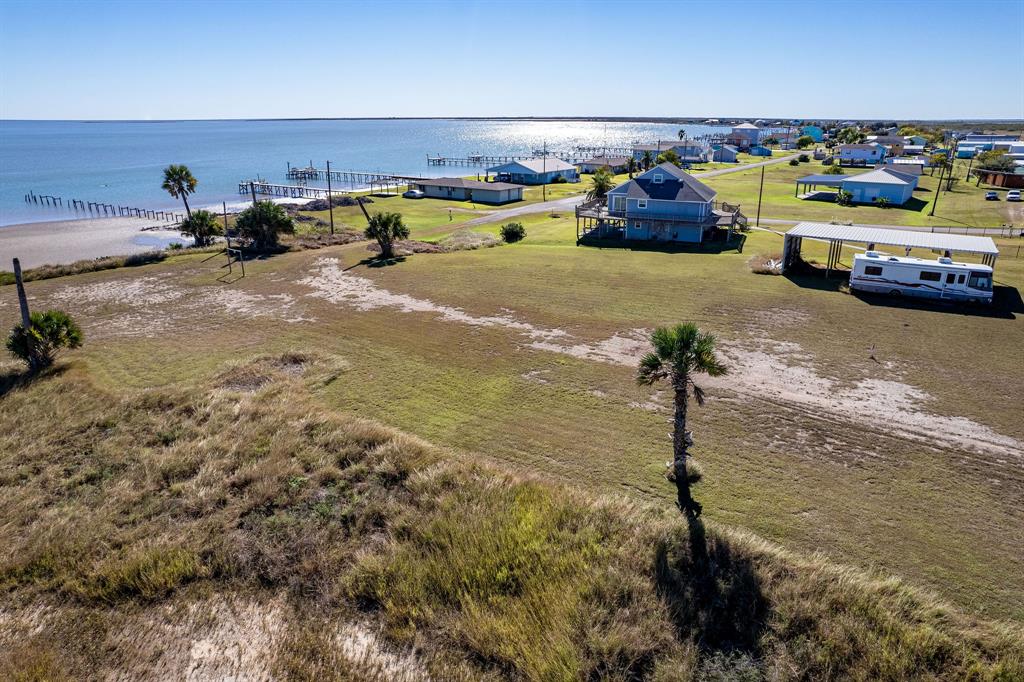 239 Marshall Johnson Avenue, Port Lavaca, Texas image 1