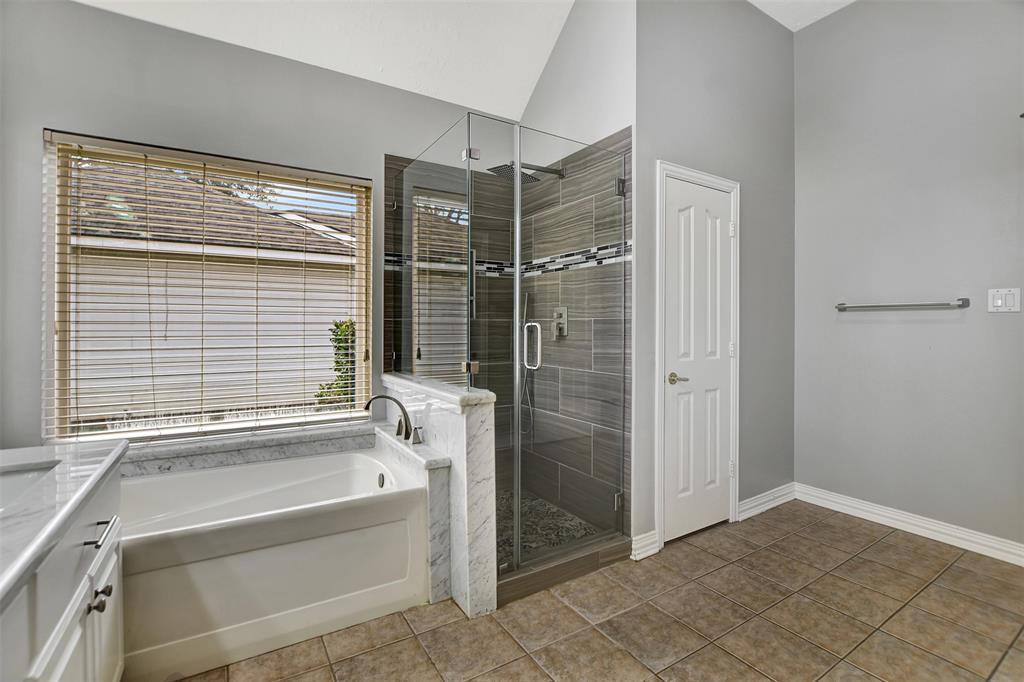 3015 Newbrook Drive, Pearland, Texas image 33