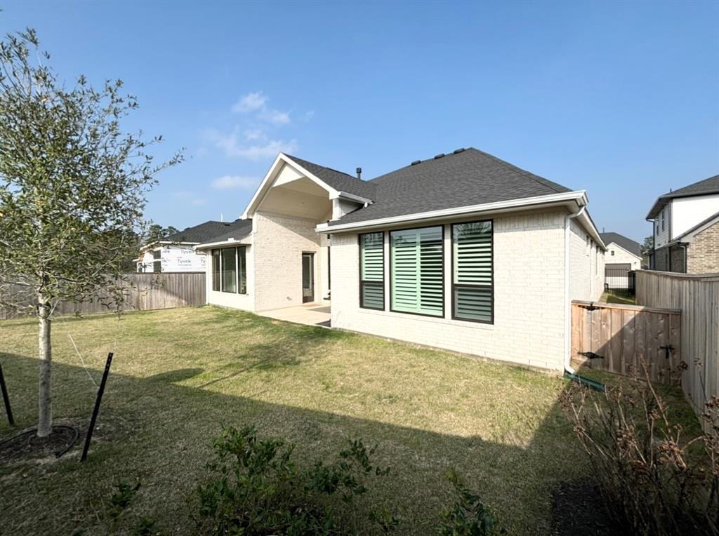 26951 Longwood Ledge Drive, The Woodlands, Texas image 30