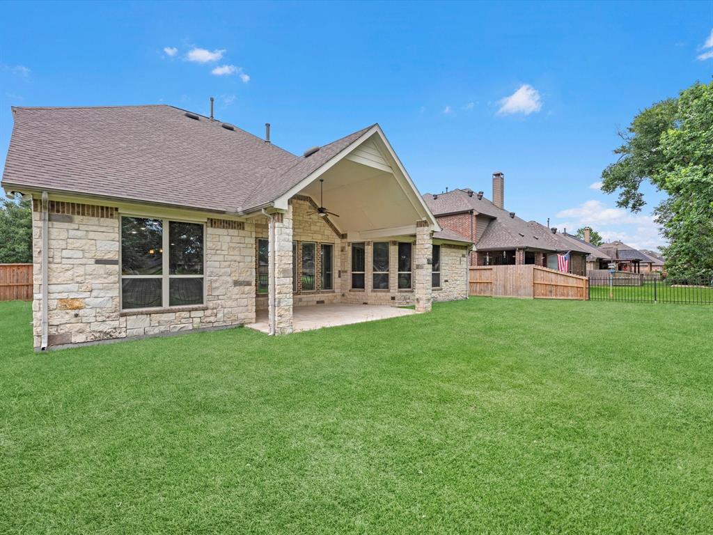 20722 Lavone Drive, Porter, Texas image 33