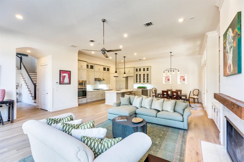 6114 Cottage Grove Lake Drive