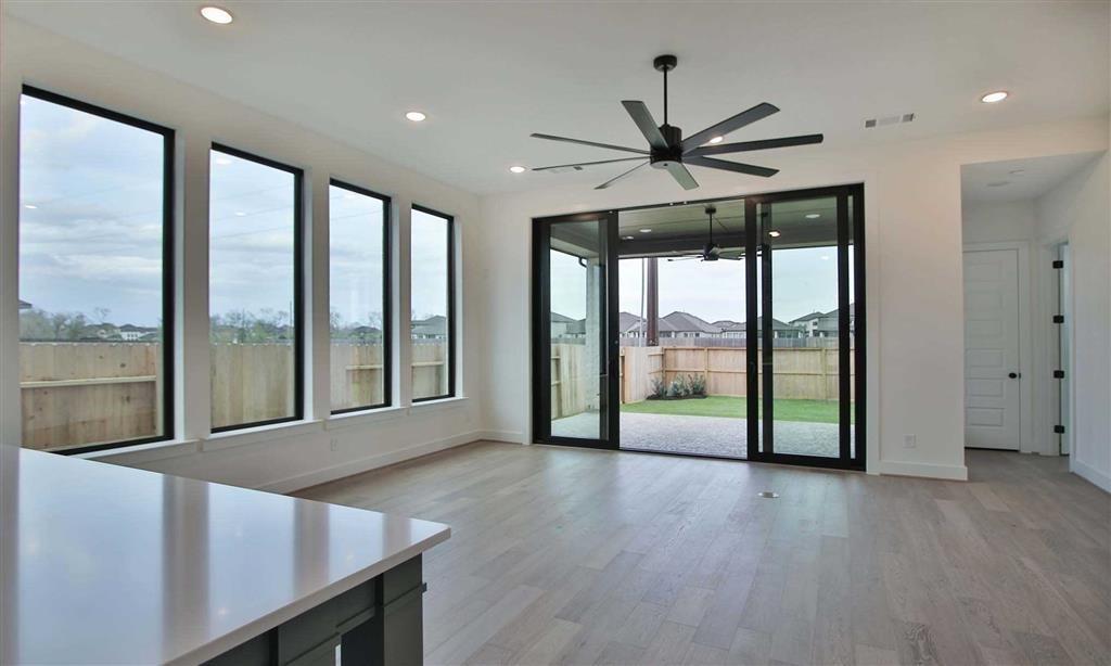 7111 Hawkcrest Lane, Katy, Texas image 12