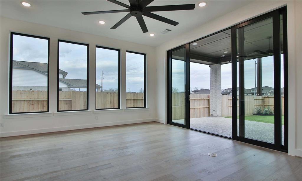7111 Hawkcrest Lane, Katy, Texas image 13