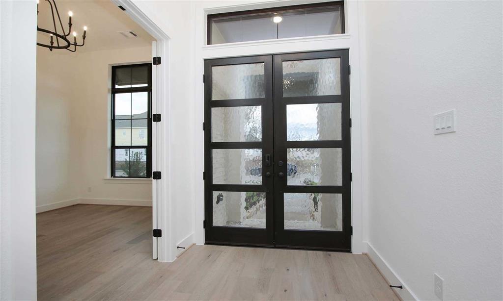 7111 Hawkcrest Lane, Katy, Texas image 3