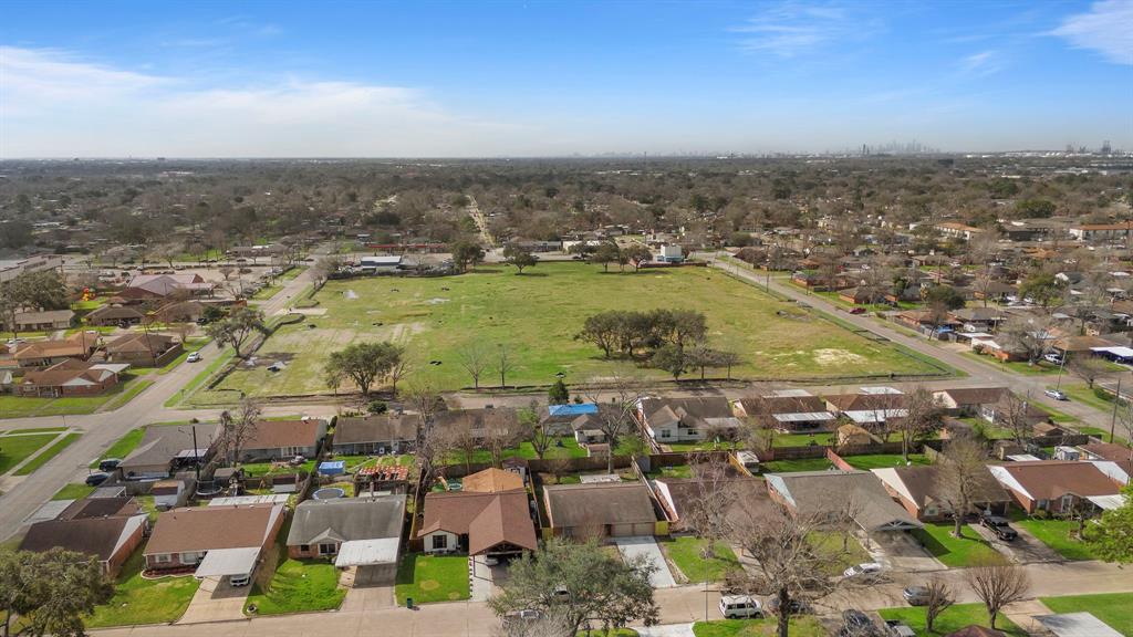 2222 Blueberry Lane, Pasadena, Texas image 40