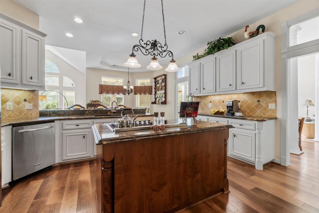 5311 Oakdale Creek Court, Spring, Texas image 18