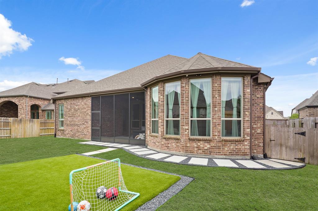 23910 Birchwood Lake Lane, Katy, Texas image 40