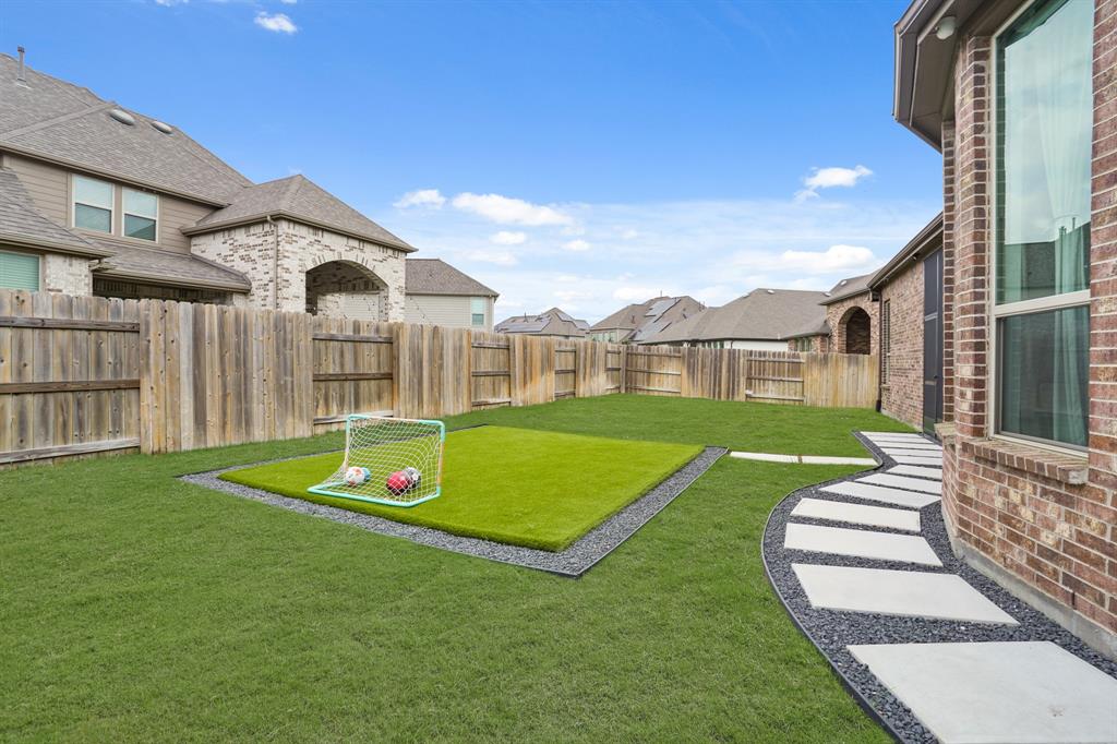 23910 Birchwood Lake Lane, Katy, Texas image 44