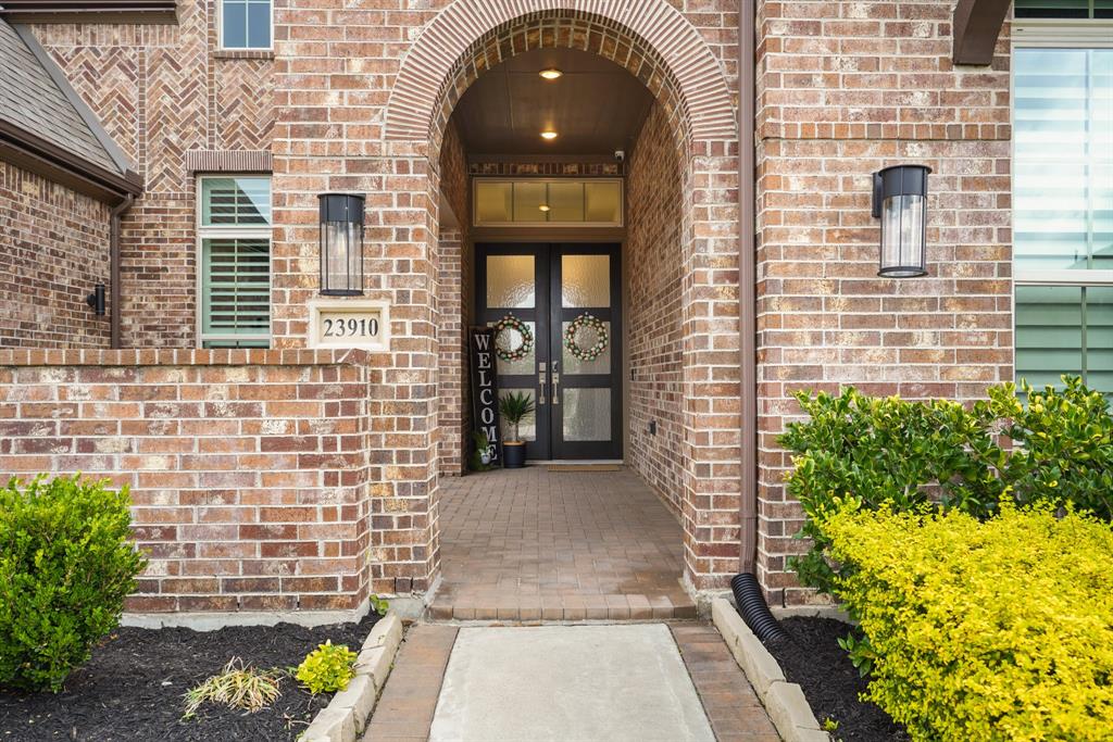 23910 Birchwood Lake Lane, Katy, Texas image 6