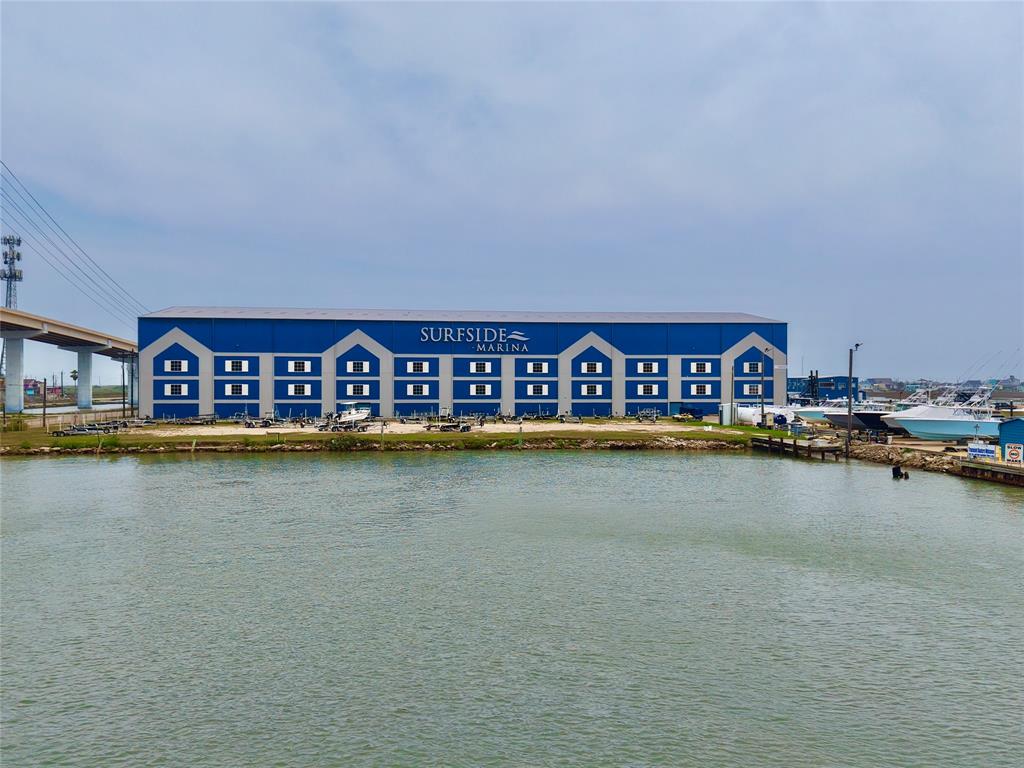 622 Fin Alley Aly, Freeport, Texas image 5