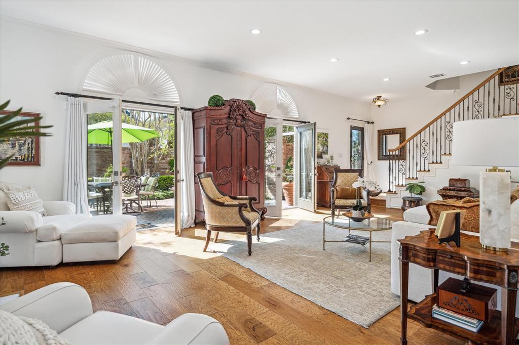 1721 Potomac Drive A