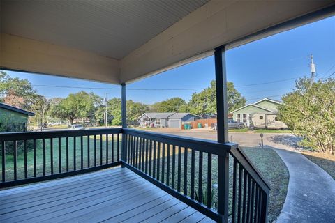 A home in La Grange