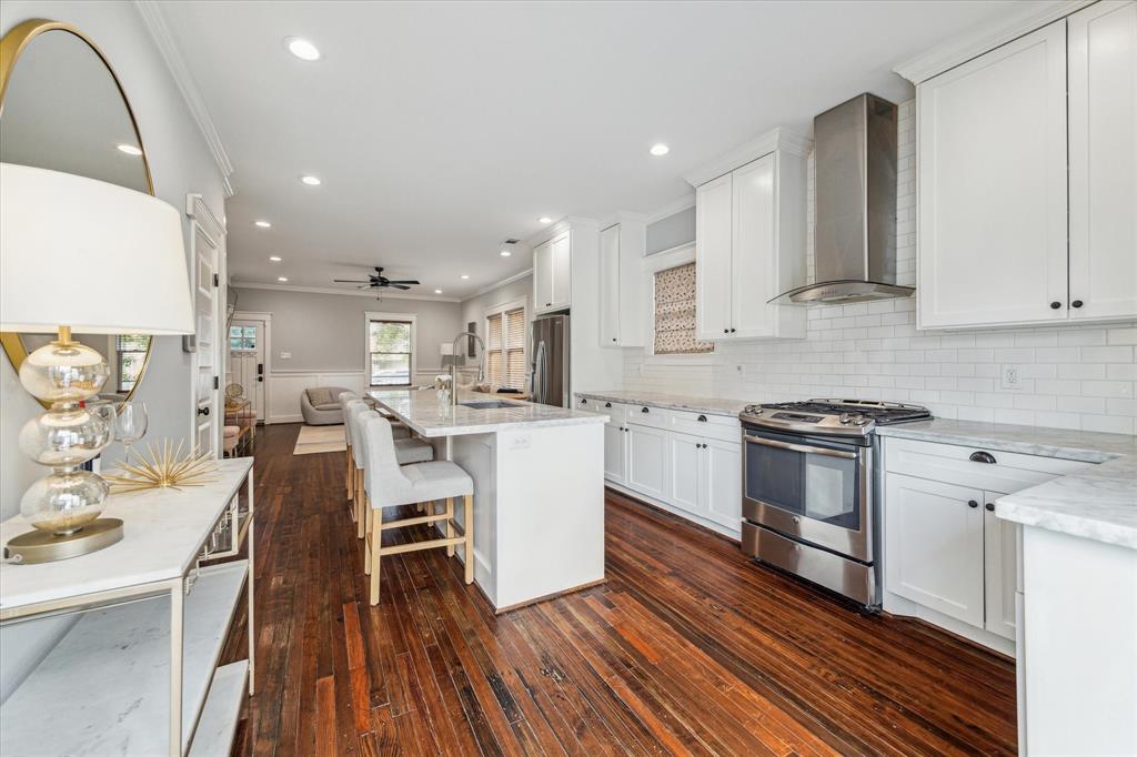 704 Cordell Street, Houston, Texas image 13