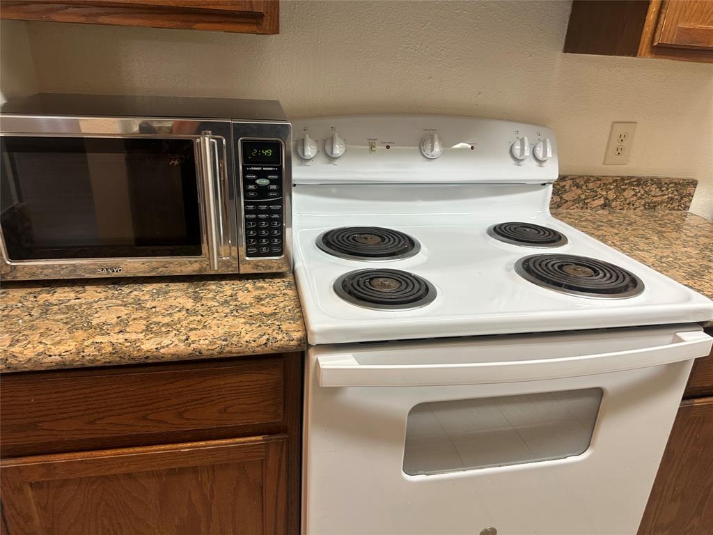 17401 Red Oak Drive #61, Houston, Texas image 19