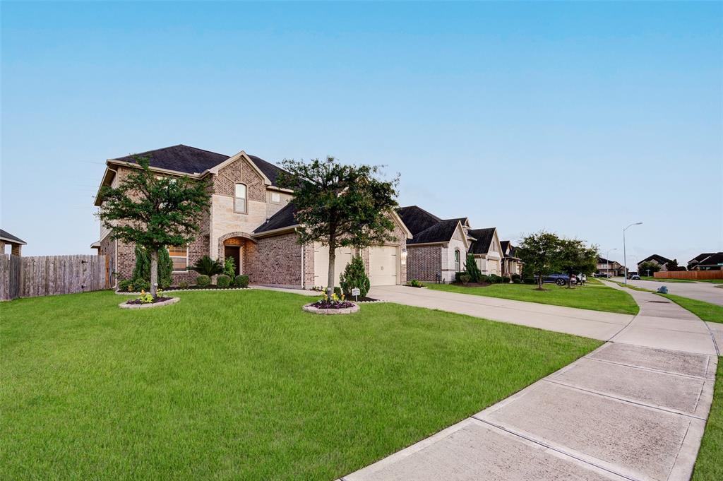 8719 Seguin Cove Lane, Richmond, Texas image 45