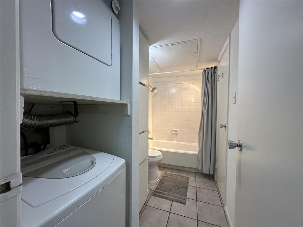 8603 Hillsboro Place, Sugar Land, Texas image 13