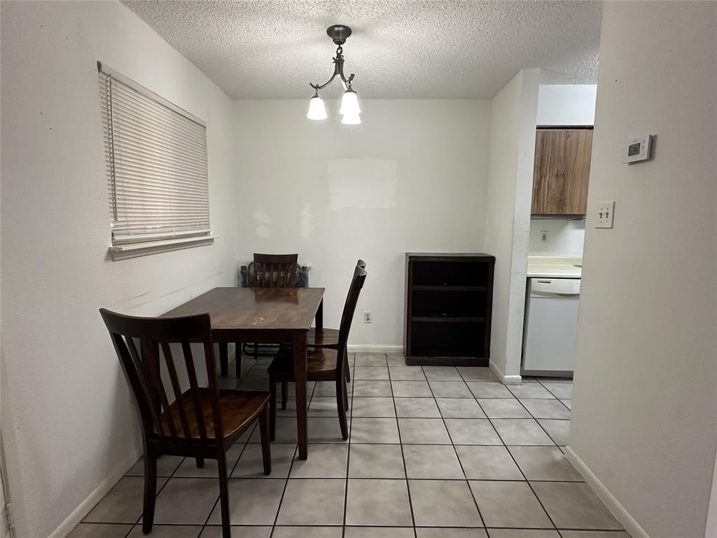 8603 Hillsboro Place, Sugar Land, Texas image 7