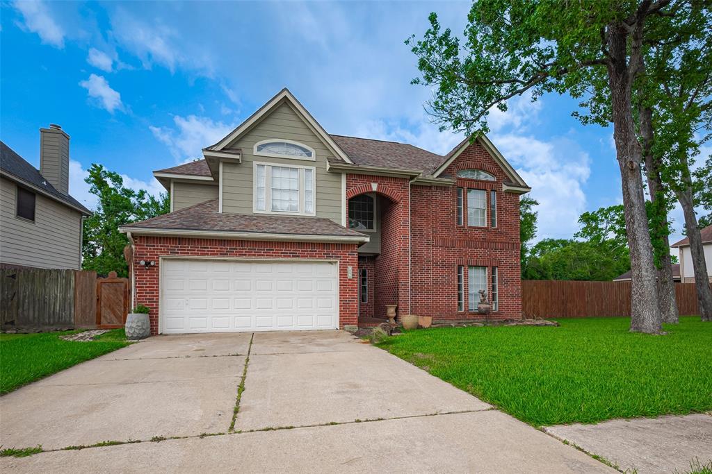 915 Highland Woods Drive