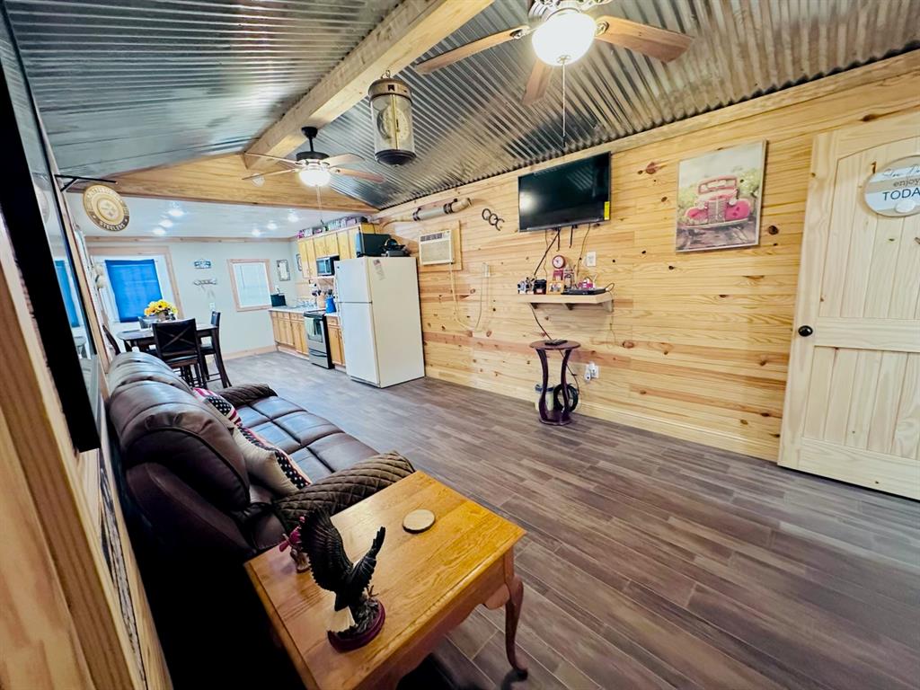 151 Canadian Drive, Trinity, Texas image 12