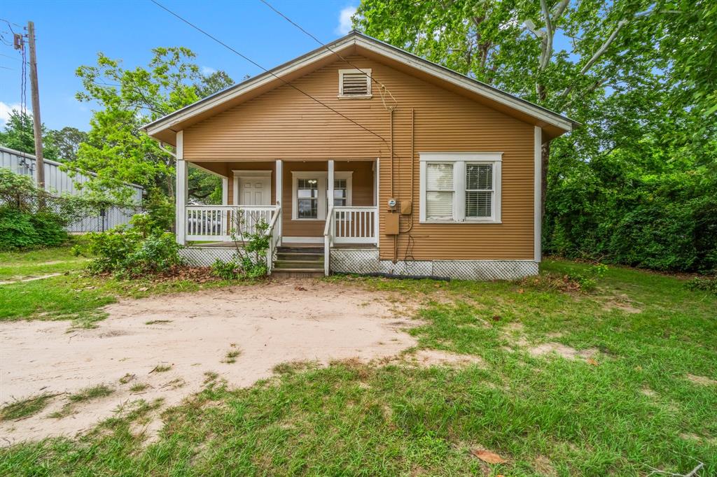 311 W Mill Street, Livingston, Texas image 1