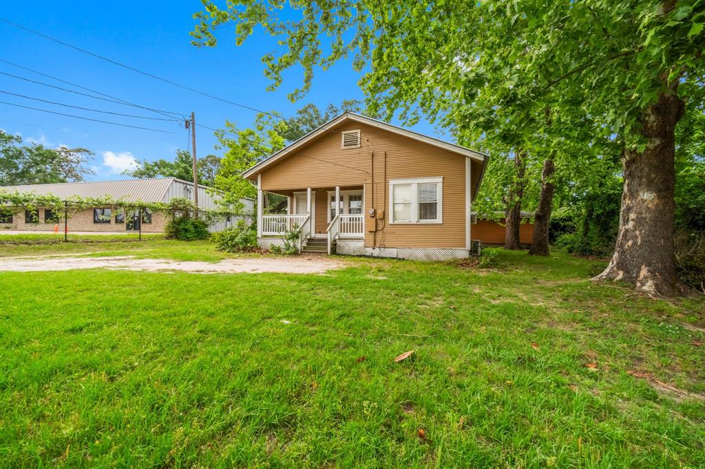 311 W Mill Street, Livingston, Texas image 22