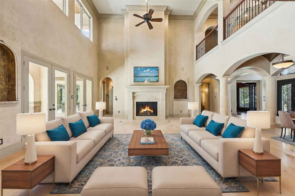 2102 Countryshire Lane, Richmond, Texas image 2