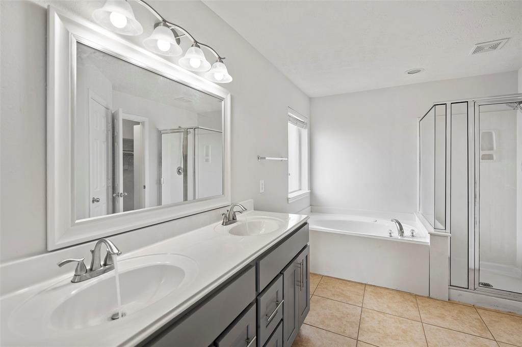 16923 Great Oaks Glen Drive, Houston, Texas image 22