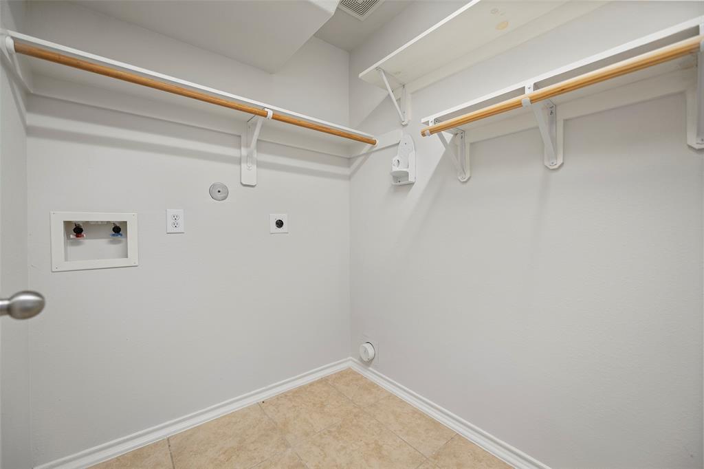 16923 Great Oaks Glen Drive, Houston, Texas image 13