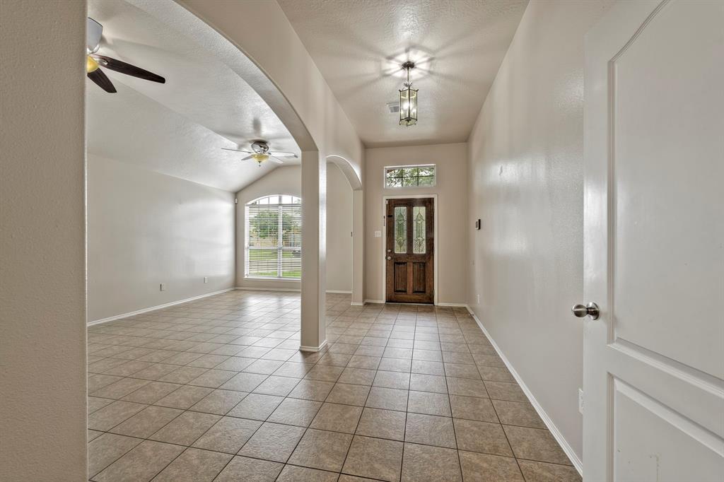 20318 Yosemite Falls Drive, Tomball, Texas image 7