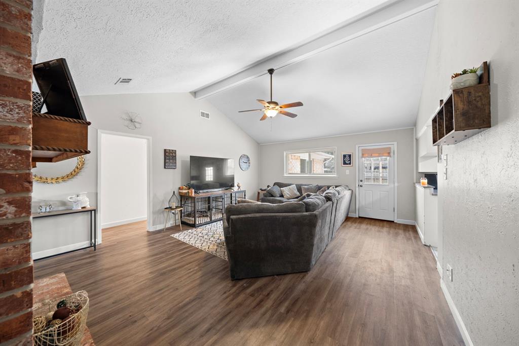 218 Englewood Drive, League City, Texas image 11