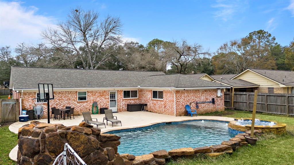 218 Englewood Drive, League City, Texas image 22