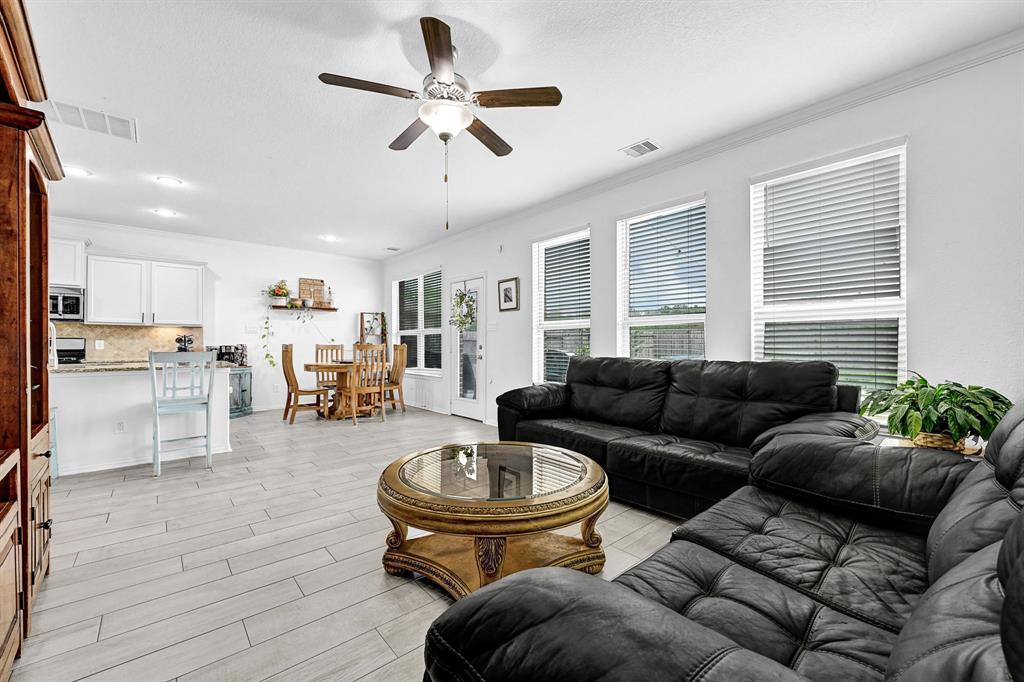 1362 Tee Time Court, Crosby, Texas image 14