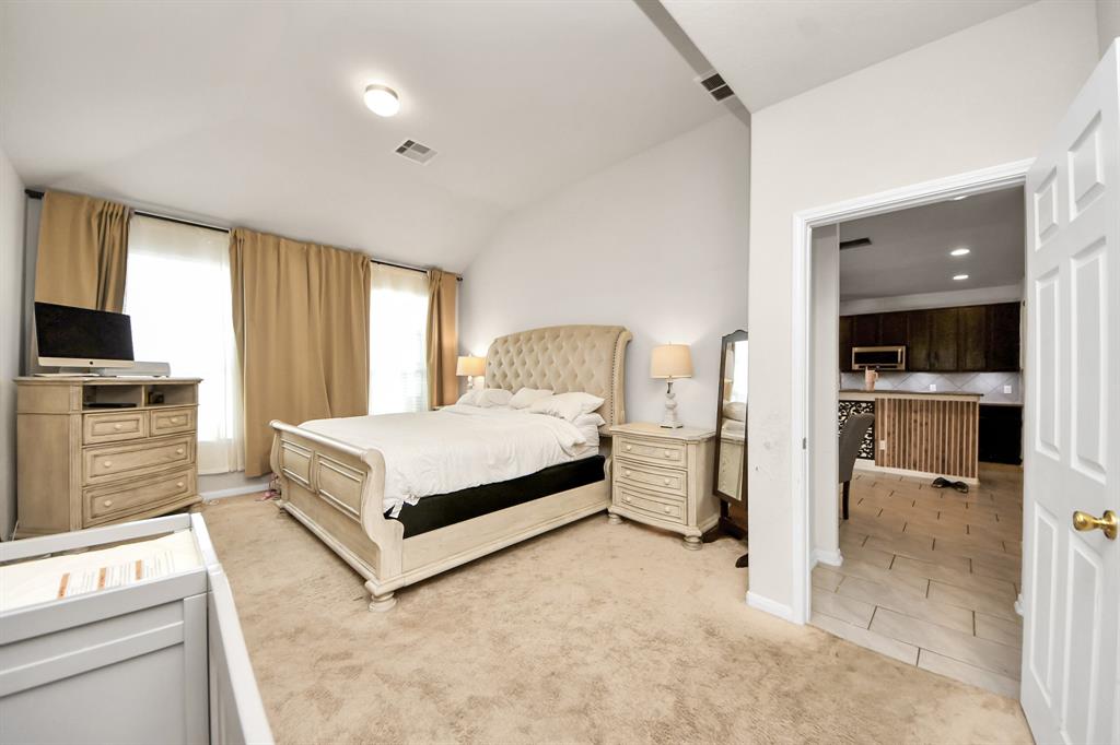 3619 Barkers Run Drive, Houston, Texas image 17