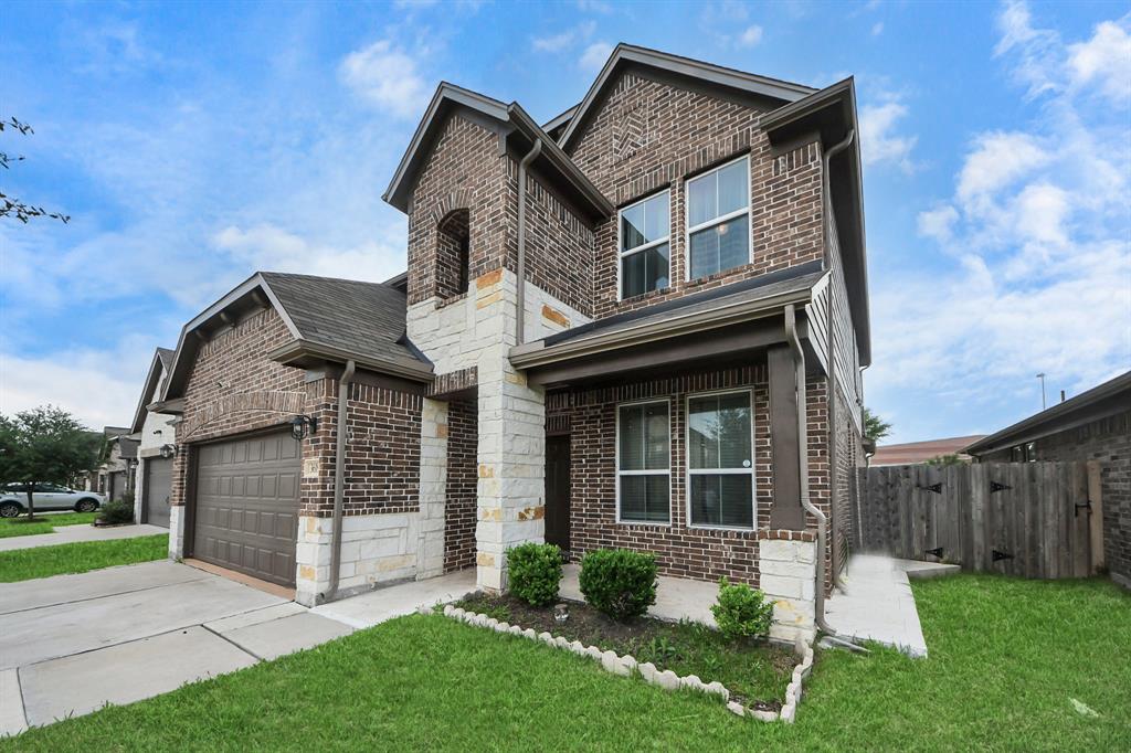 3619 Barkers Run Drive, Houston, Texas image 3