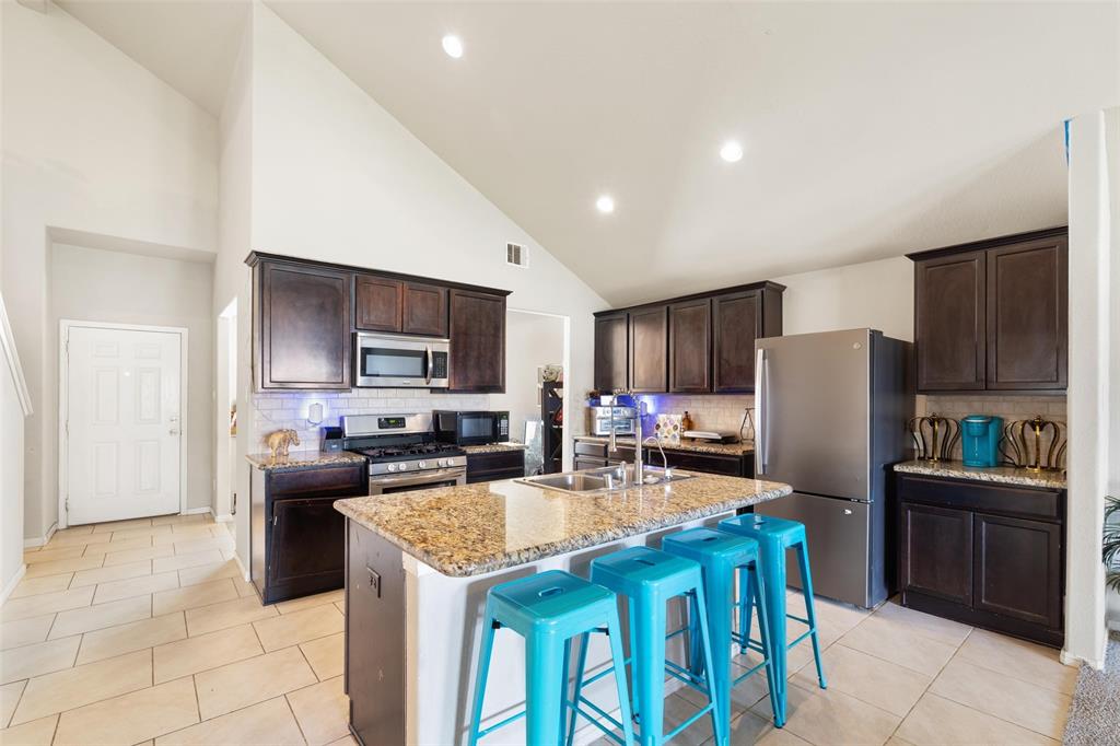 2910 High Garden Lane, Fresno, Texas image 9