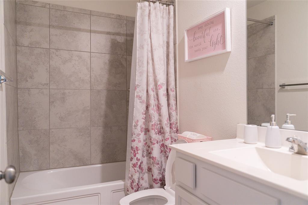 18802 Verdura Drive, New Caney, Texas image 36