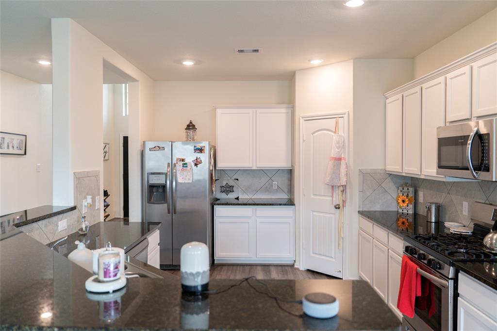 18802 Verdura Drive, New Caney, Texas image 11