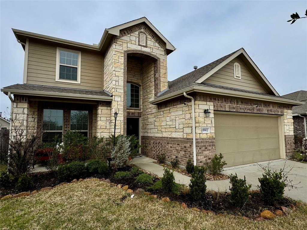 18802 Verdura Drive, New Caney, Texas image 4