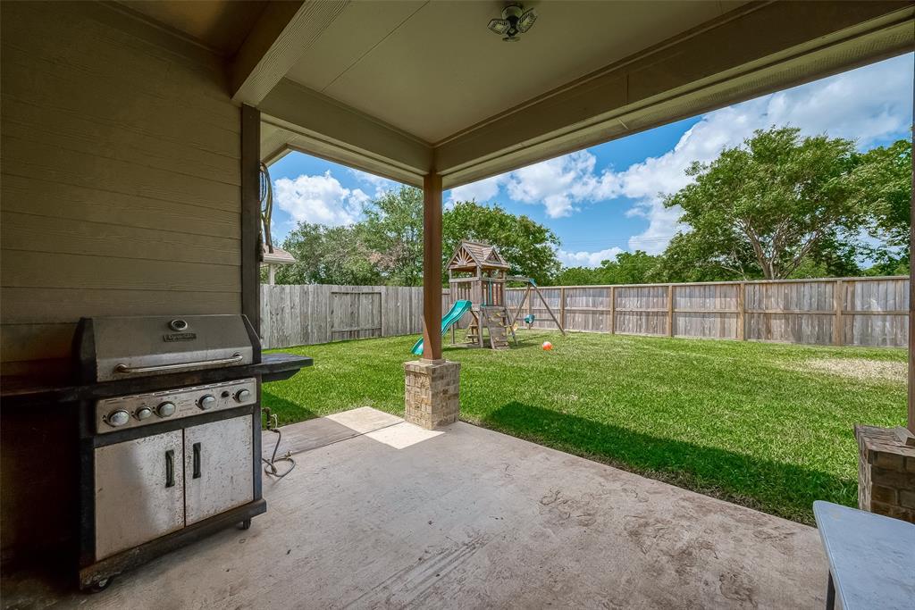 914 Fairway Drive, La Porte, Texas image 37