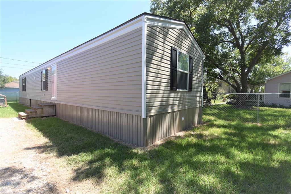 4802 9th Street, Bacliff, Texas image 1