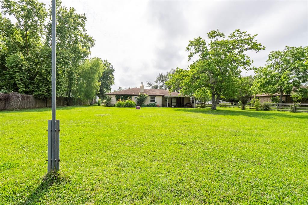 5211 Ghinaudo Road, Hitchcock, Texas image 30